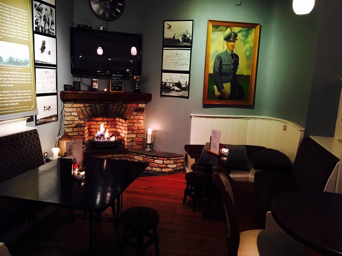 Отель Alcock & Brown Hotel Клифден-23