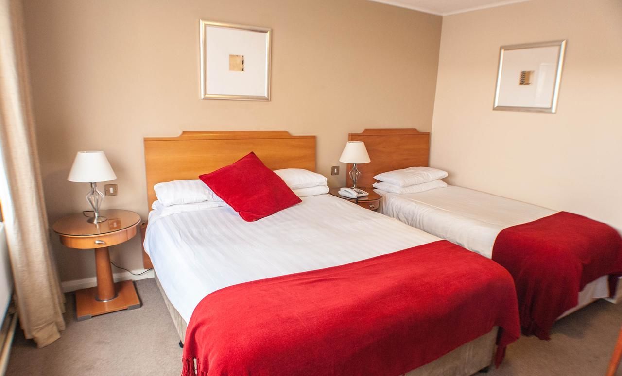 Отель Alcock & Brown Hotel Клифден