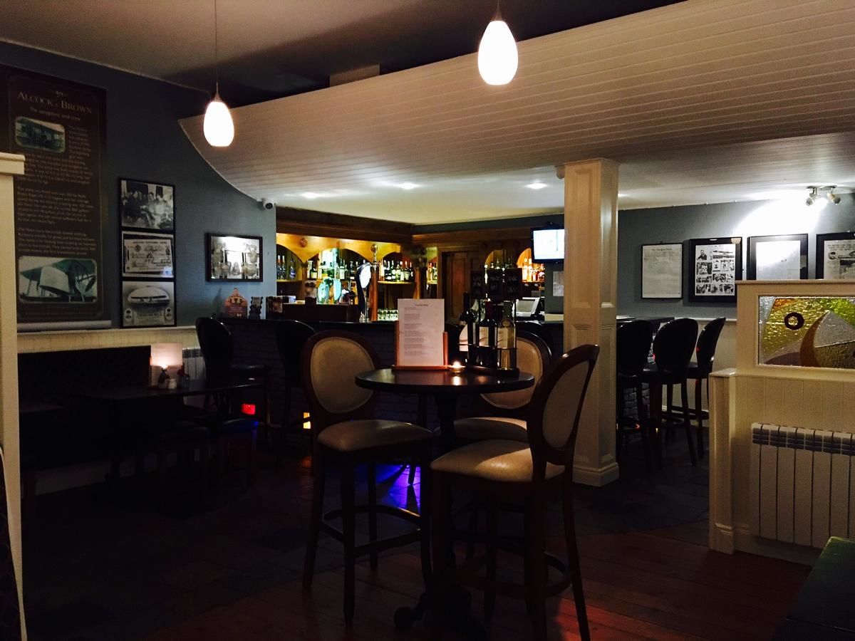 Отель Alcock & Brown Hotel Клифден-10