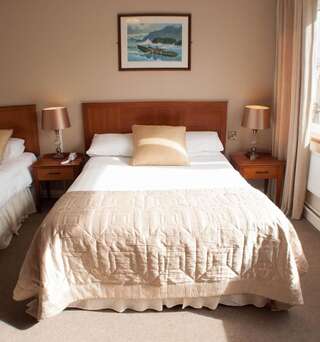 Отель Alcock & Brown Hotel Клифден Двухместный номер с 1 кроватью или 2 отдельными кроватями-4